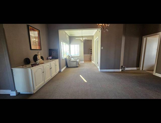 3 BEDROOM APARTMENT FOR SALE IN MORNINGSIDE